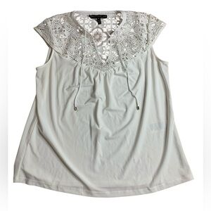 White House Black Market White Lace Yoke Sleeveless Blouse - Size Medium